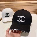 海外 Chanel ベースボールキャップ コットン 白黒 パリ おしゃれ