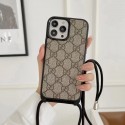ルイヴィトンブランド iphone15pro/14proケース グッチ 定番ロゴ 高品質 アイフォン14/14plus/14pro maxカバー バーバリー ストラップ付き