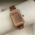 シャネル/Chanel ダイヤモンド入りレディースクォーツ時計、スクエアデザインがスタイリッシュで美しい