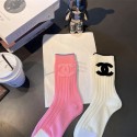 シャネルクラシックダブルCレディースミッドコットンソックス、スタイリッシュな3色（ブラック/ピンク/ホワイト）でエレガントに