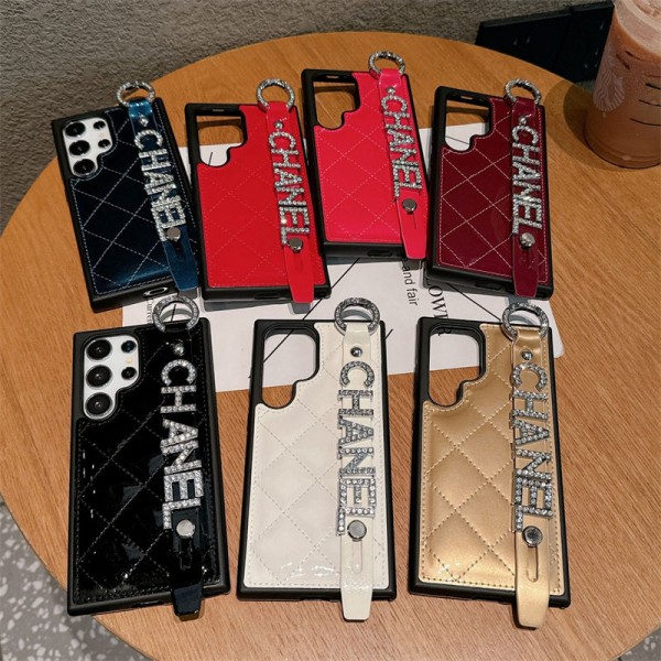 シャネル/CHANEL 菱格紋の水鑽付きストラップ付きスマホgalaxy s24/23/22ケース 多色のファッションモデル iphone 16/15/14ケース