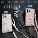 シャネル/CHANEL iphone16ケース菱格紋ダブル C ロゴ斜め掛けスマホiphone15/14/13ケース、黒・白・ピンクの 3 色でのファッションモデル