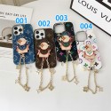 LV 風モノグラムキャラクターチェーン iPhone17 16 スマホケース 可愛らしさとファッション性を両立した保護アイテム