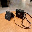 Prada 風トライアングルロゴgalaxy Z Flip7 6 5 対応折りたたみ式スマホケースセット 高級感と実用性を両立したファッションアイテム