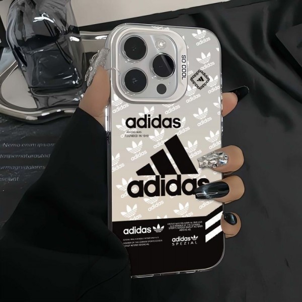 adidas 風モノグラム 2 デザイン iPhone17 16 スマホケース スポーティでファッショナブルな保護アイテム