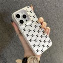 シャネル風ダブル C モノグラム 3 デザイン iPhone スマホケース ラグジュアリーと個性的なファッションを両立した保護アイテム