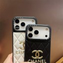 シャネル風クォイルステッチゴールドロゴ iPhone17 12 16 スマホケース クラシックなラグジュアリーと実用性を両立した保護アイテム