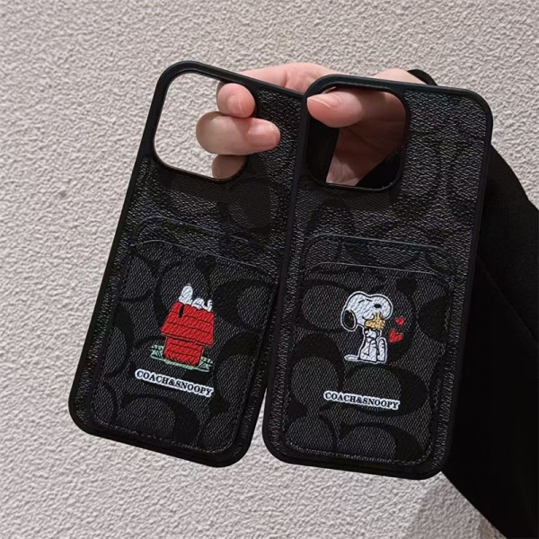 Coach×Snoopy コラボモノグラムカードポケット付き iPhone7 - 17 スマホケース 可愛らしさと高級感を融合したファッションアイテム