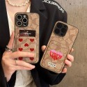 Coach 風モノグラムハートデザインカードポケット付き iPhone17 16 11 スマホケース 可愛らしさと高級感を融合したファッションアイテム