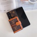 ブランド風モノグラムマルチポケット付き Galaxy Z Fold7 6 5/Z Flip7 6 5 多機能スマホケース ラグジュアリーなデザインと折りたたみ端末向け実用性を融合したアイテム